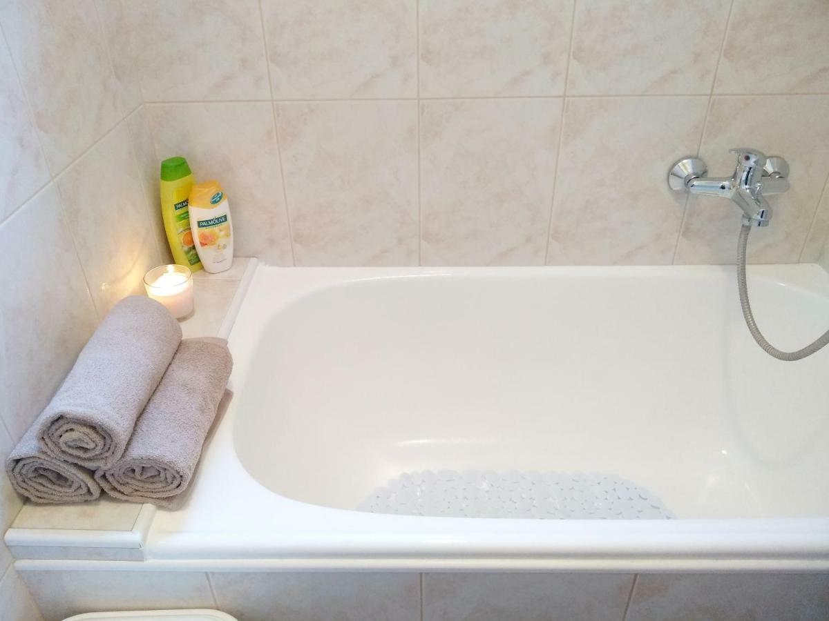 Sunray Studio Apartment Zagreb Bagian luar foto