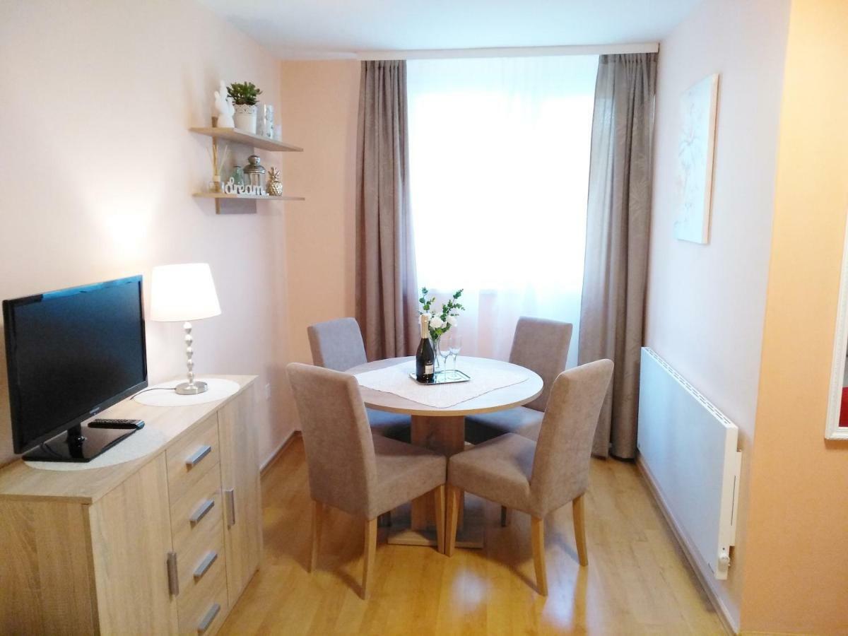 Sunray Studio Apartment Zagreb Bagian luar foto
